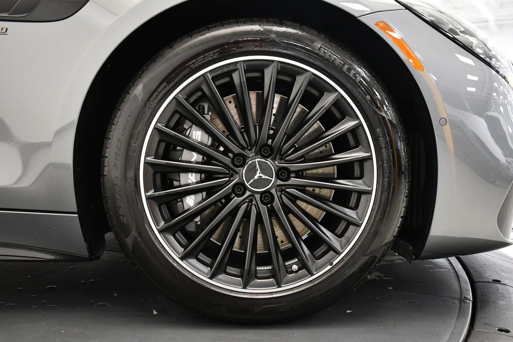 Thumbnail: 2026 Mercedes-Benz AMG GT - 17