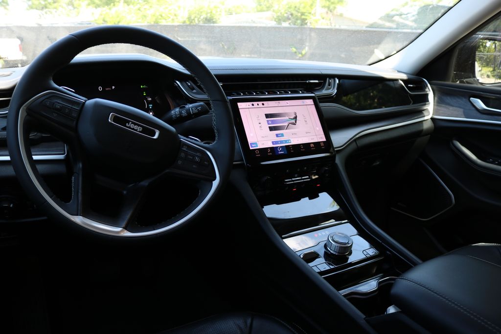 Used Car 2022 Jeep Grand Cherokee  4xe For Sale Under $30,000 In Austin, Texas