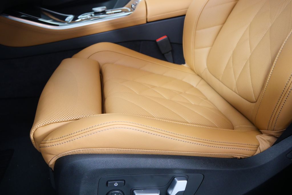 Thumbnail: 2026 BMW X5 - 9