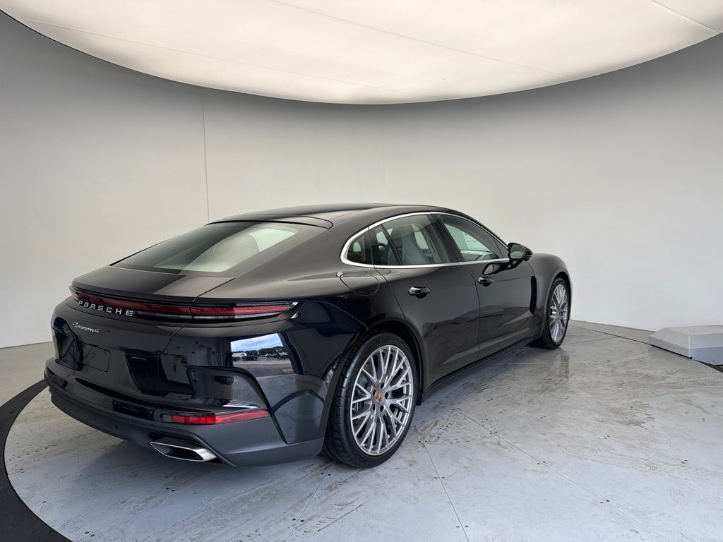 Thumbnail: 2026 Porsche Panamera - 6