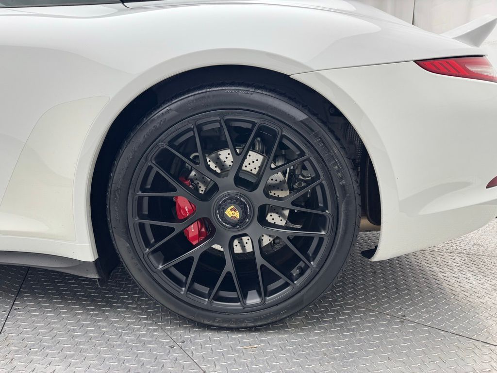 2016 Porsche 911 Carrera S 8