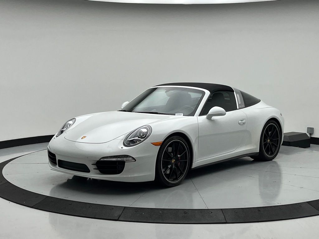 Thumbnail: 2015 Porsche 911 - 1