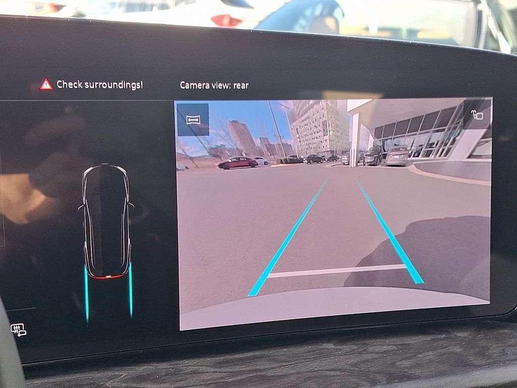 Thumbnail: 2025 Audi Q5 - 13