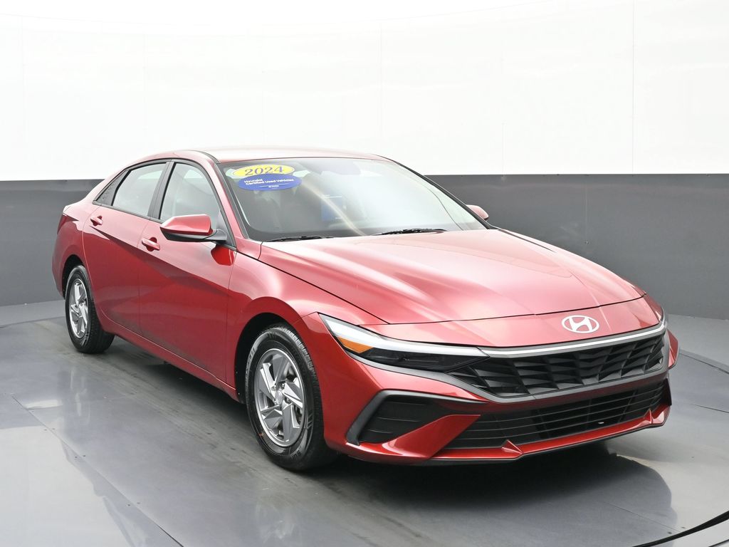 Red 2024 Hyundai Elantra Sedan Front-Wheel Drive Continuously Variable Transmission