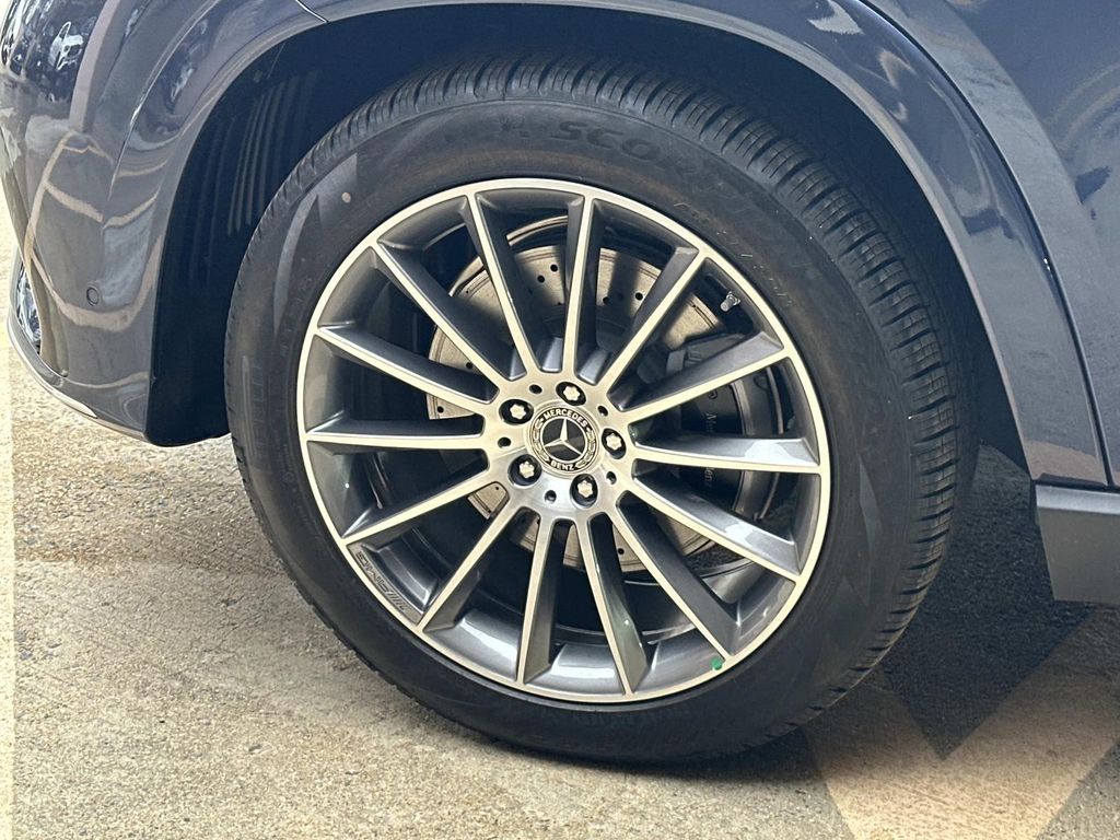 Thumbnail: 2026 Mercedes-Benz GLE - 9