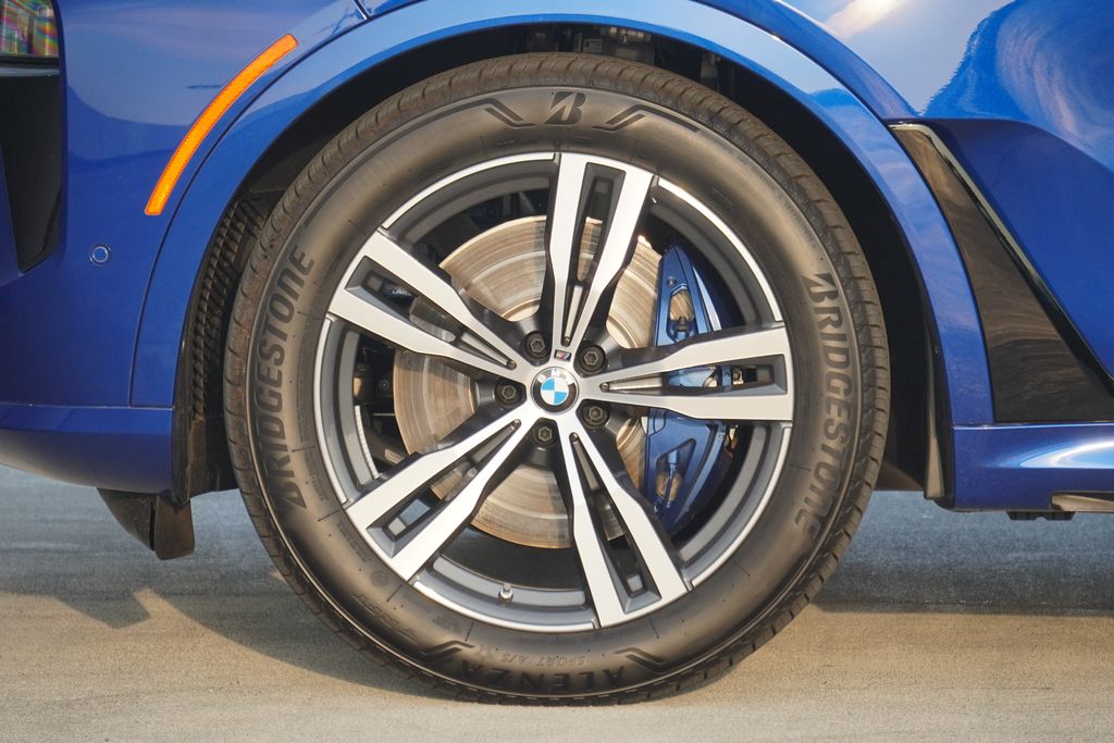 Thumbnail: 2025 BMW X7 - 5