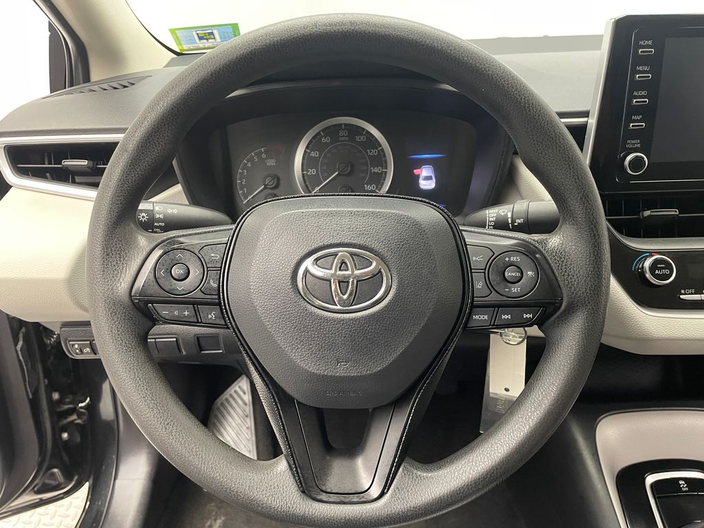2020 Toyota Corolla LE 26