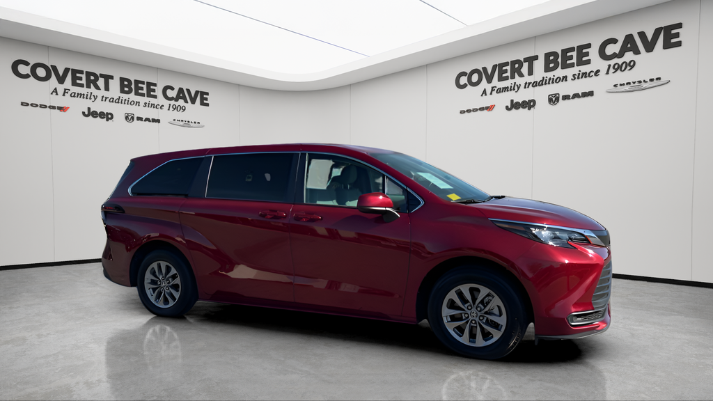 Used Car 2025 Toyota Sienna  Le For Sale Under $50,000 In Austin, Texas