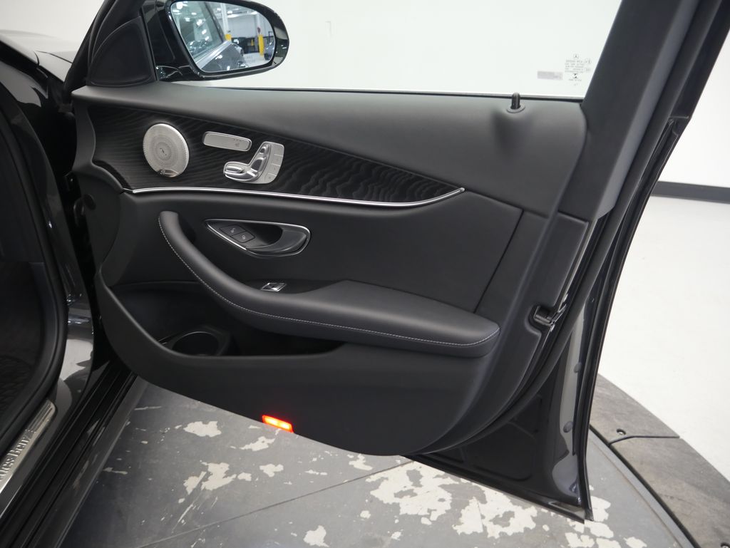 Thumbnail: 2023 Mercedes-Benz E-Class - 27