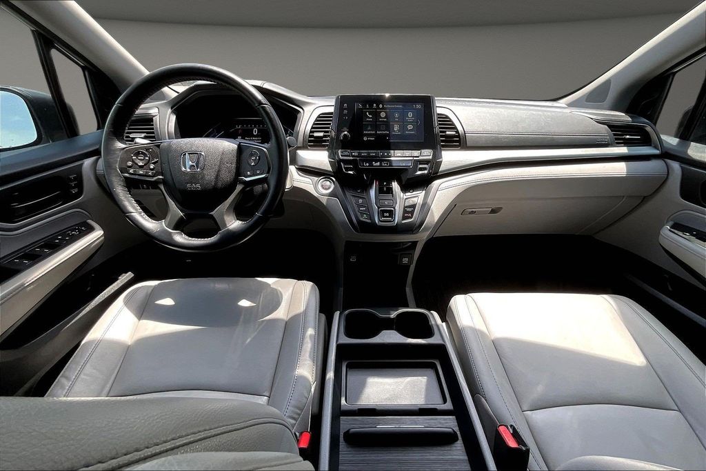 Used 2021 Honda Odyssey Van