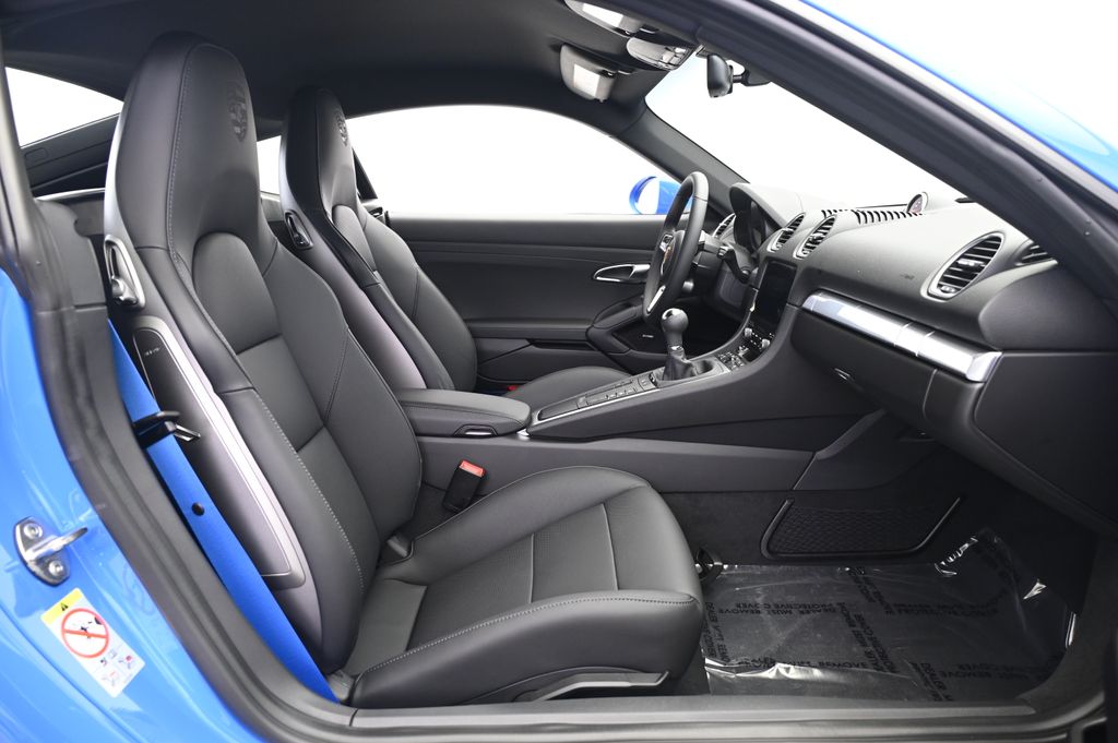 Thumbnail: 2025 Porsche 718 Cayman - 20