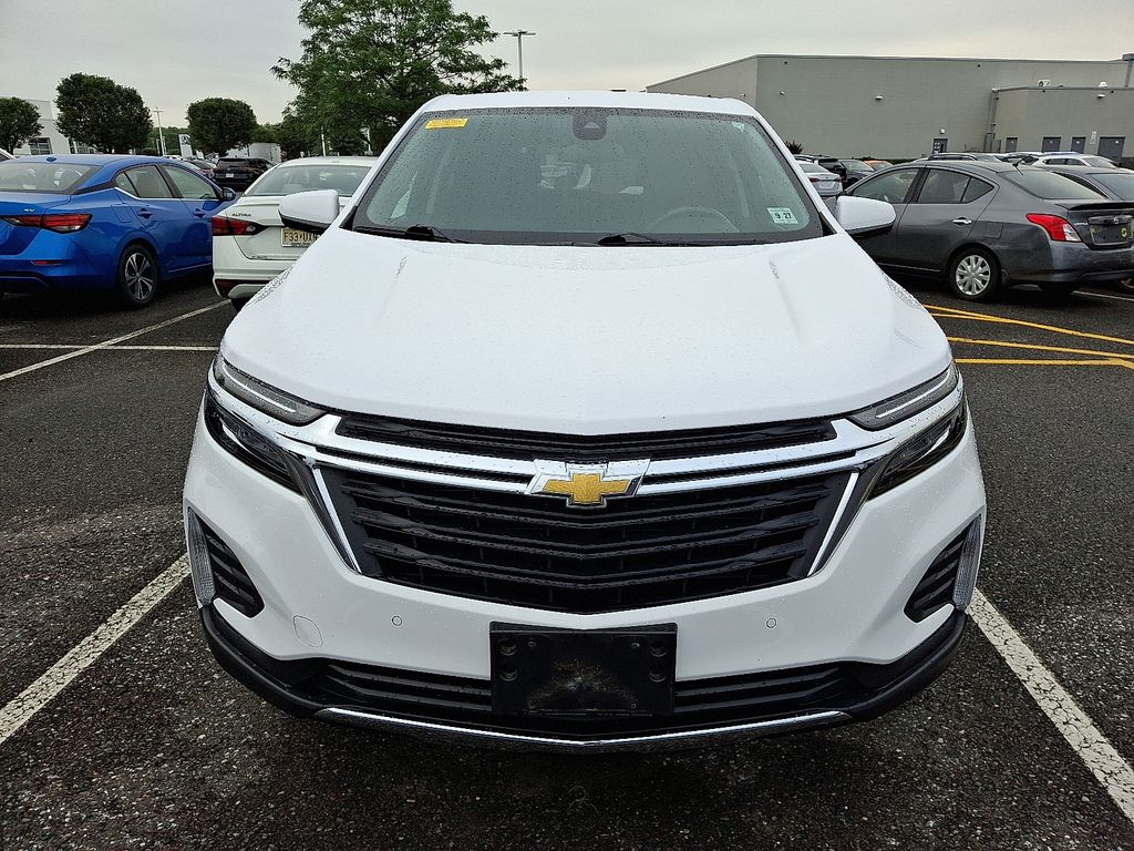 Thumbnail: 2022 Chevrolet Equinox - 2