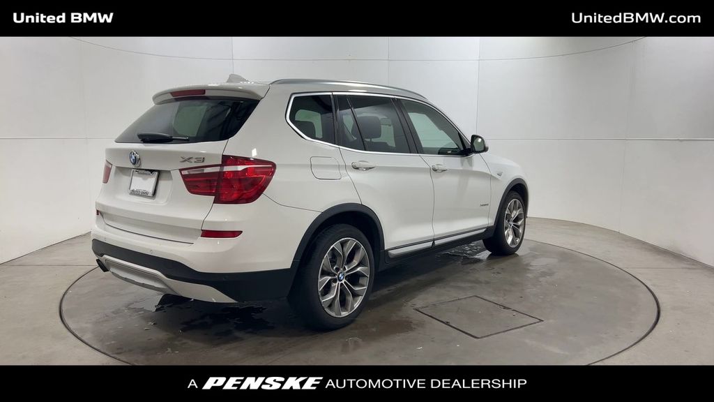Thumbnail: 2017 BMW X3 - 8