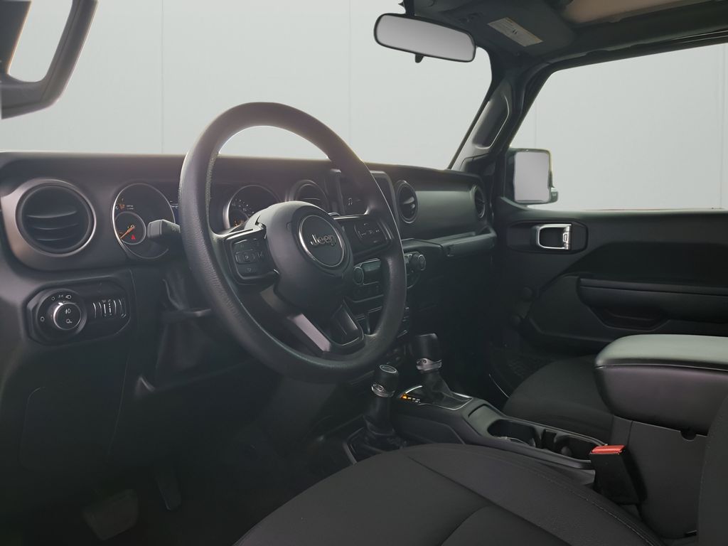 Used Car 2022 Jeep Gladiator  Sport For Sale Under $35,000 In Austin, Texas