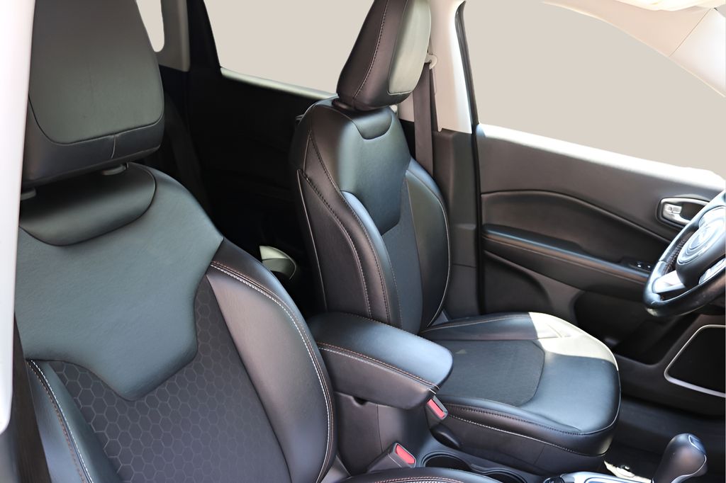 Used 2021 Gray Jeep Latitude image 21