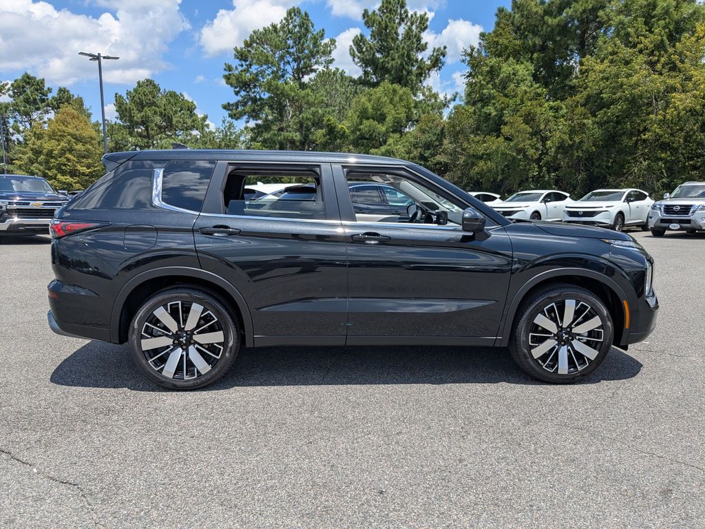New 2025 Mitsubishi Outlander SUV