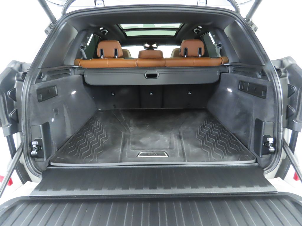 Thumbnail: 2024 BMW X5 - 29