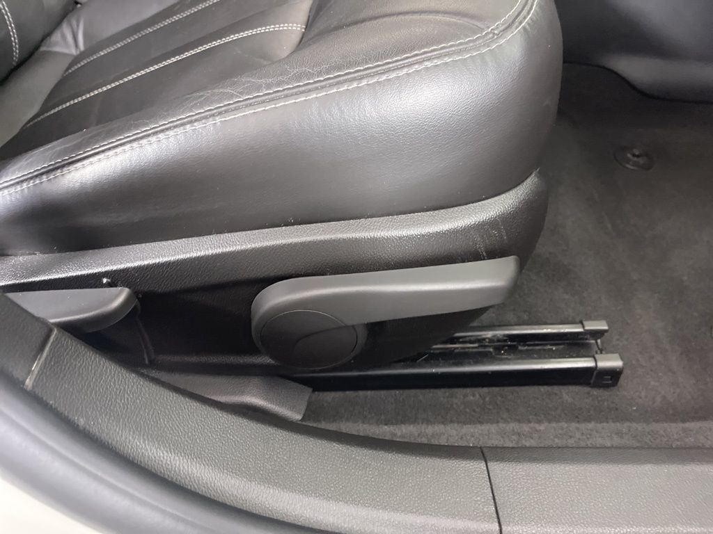 Thumbnail: 2015 Buick Verano - 9