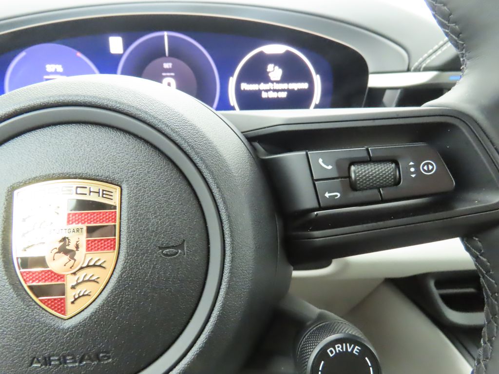 2024 Porsche Macan T 15