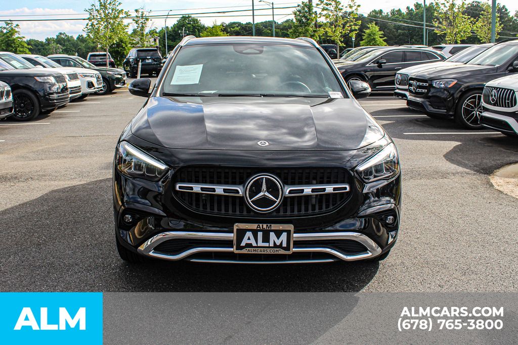 Used 2025 Black Mercedes-Benz GLA 250 image 10