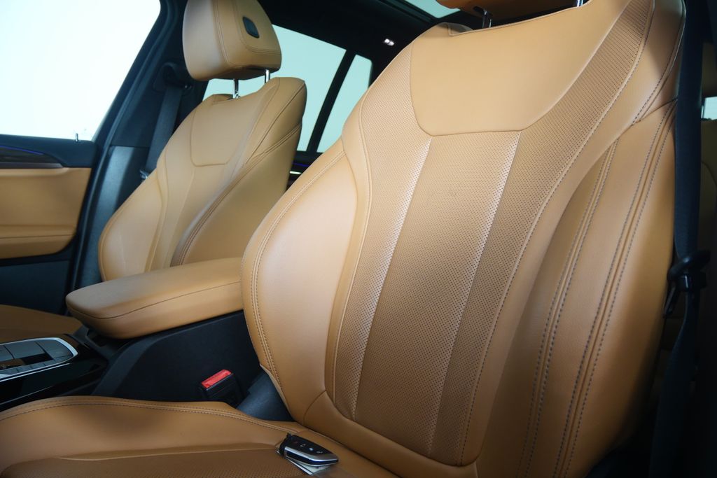 Thumbnail: 2022 BMW X3 - 11