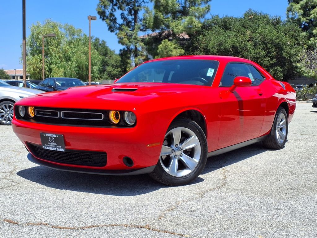 2022 Dodge Challenger SXT RWD