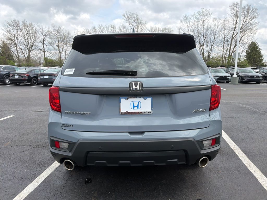 Thumbnail: 2023 Honda Passport - 4