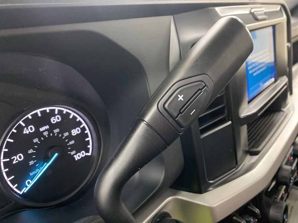 2025 Ford F-250SD XL photo