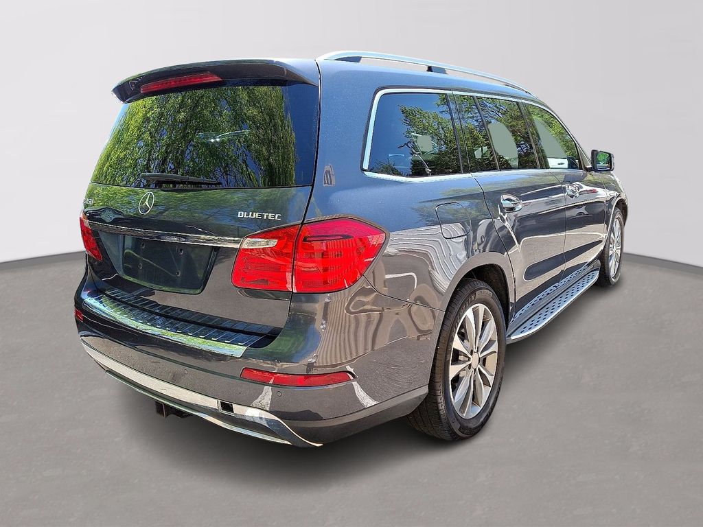 Thumbnail: 2016 Mercedes-Benz GL-Class - 4