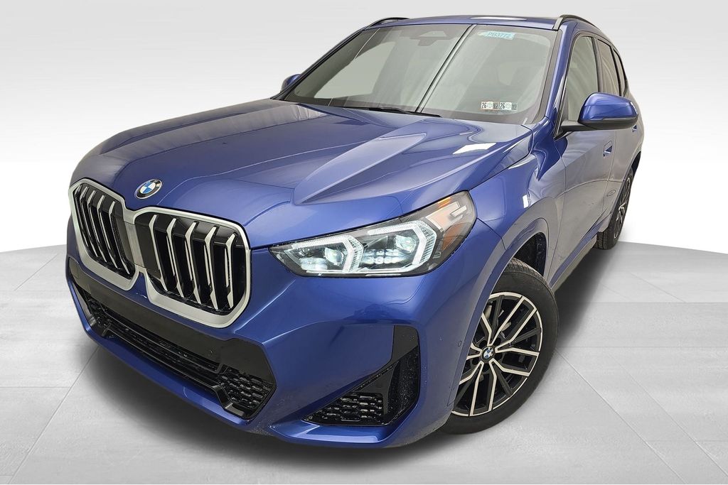2026 BMW X1 28i's photo