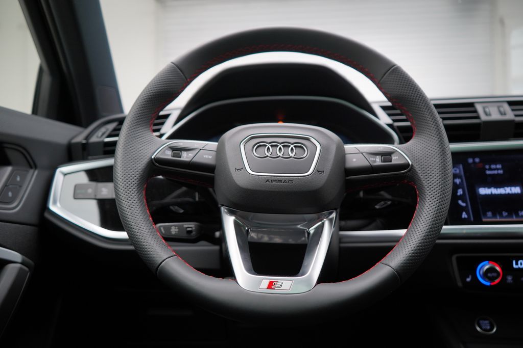 2025 Audi Q3  13