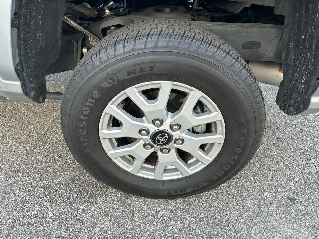 Thumbnail: 2024 Toyota Tacoma - 9