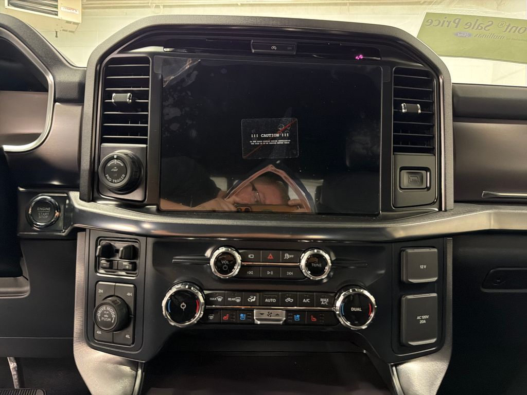 New 2026 Black Ford Platinum image 21
