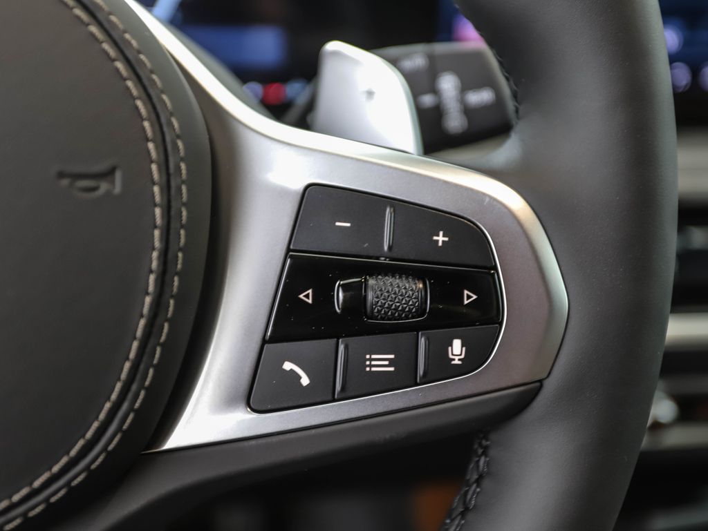 Thumbnail: 2026 BMW X5 - 14
