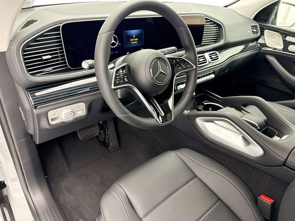 Thumbnail: 2026 Mercedes-Benz GLE - 9