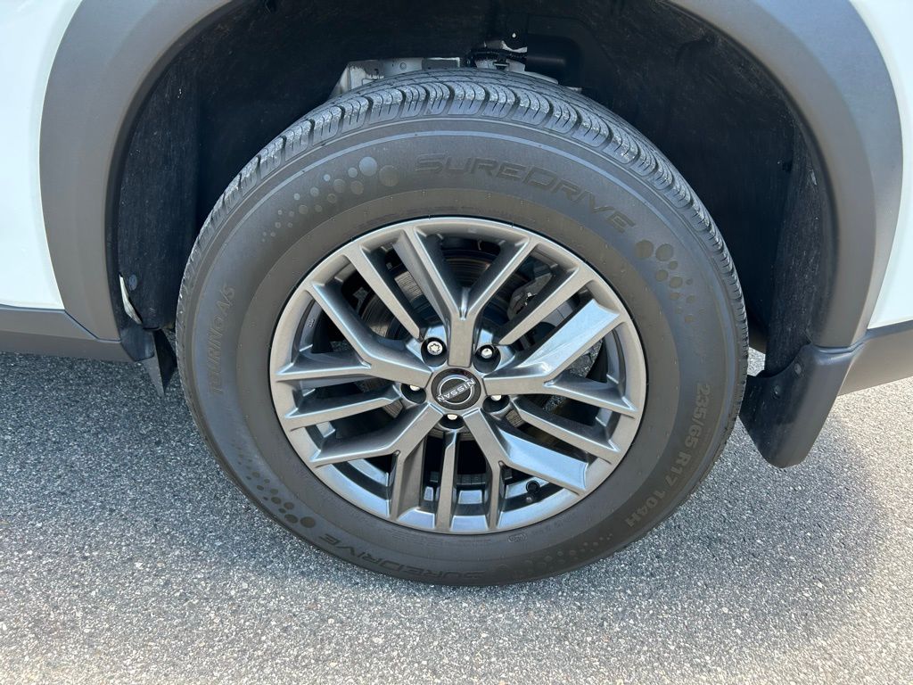 Thumbnail: 2022 Nissan Rogue - 9