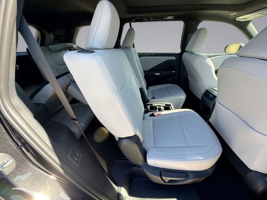 Thumbnail: 2026 Lexus TX - 17