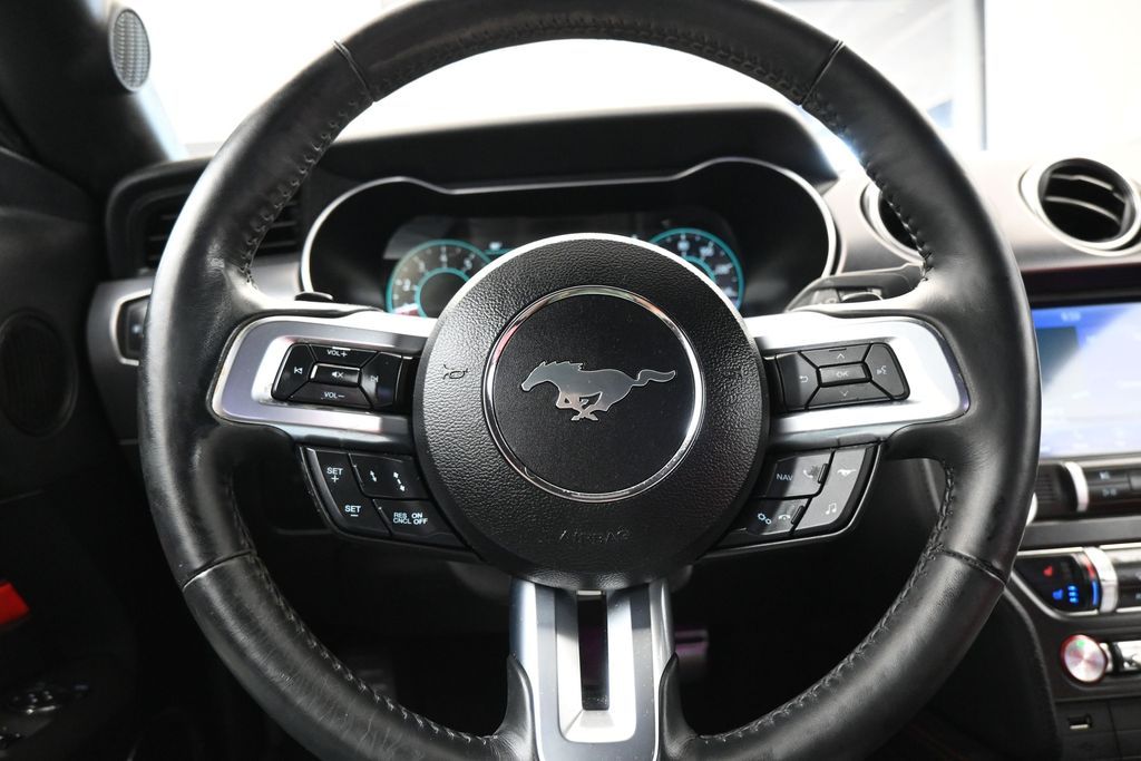 Used 2020 Magnetic Ford GT Premium image 25