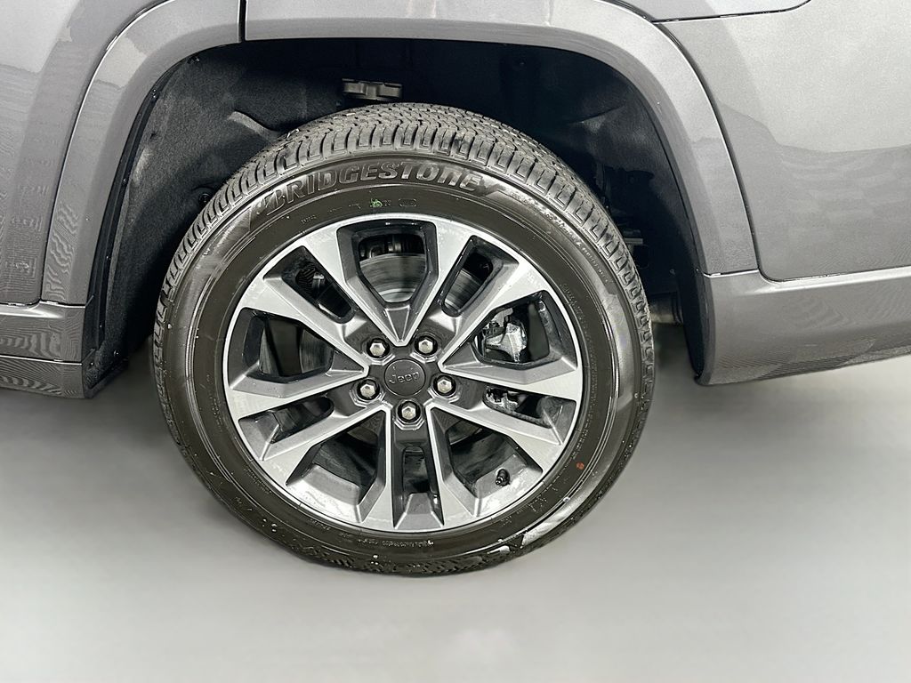 New 2025 Gray Jeep Overland image 17