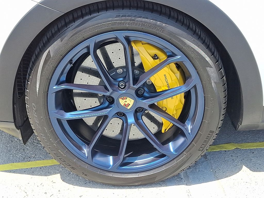 Thumbnail: 2024 Porsche  - 10