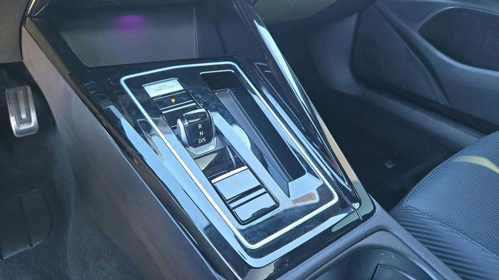 2023 Volkswagen Golf R