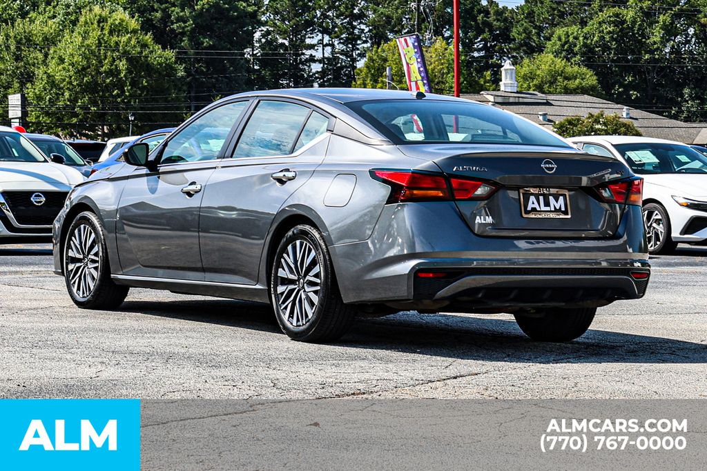 Used 2024 Gray Nissan 2.5 SV image 6