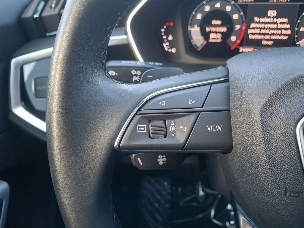 Thumbnail: 2023 Audi Q3 - 21