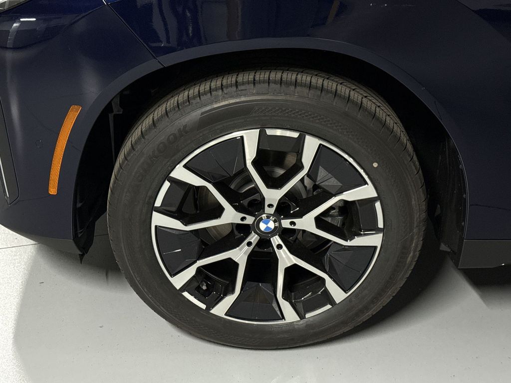 Thumbnail: 2026 BMW X3 - 10