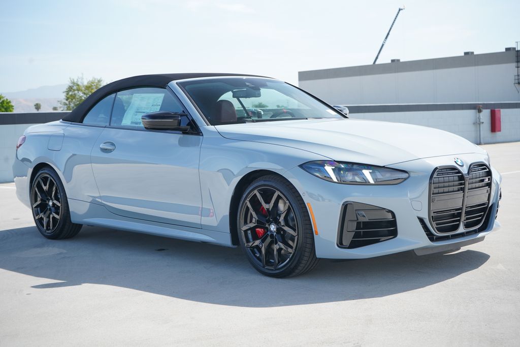 Thumbnail: 2026 BMW 4 Series - 4