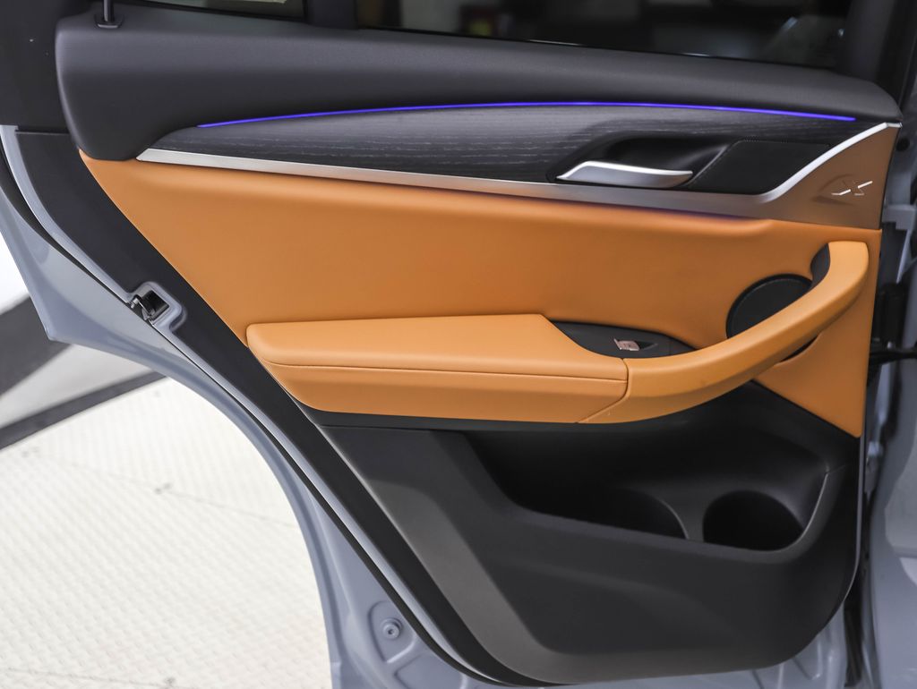 Thumbnail: 2023 BMW X3 - 20