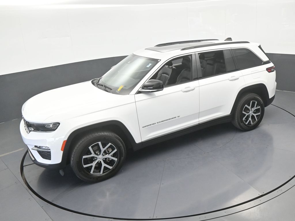 Used 2024 Bright White Clearcoat Jeep Limited image 53