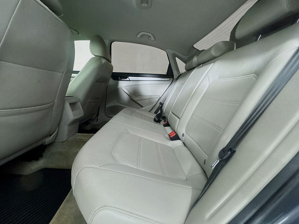 Used Car 2015 Volkswagen Passat  1.8t Limited Edition For Sale Under $10,000 In Austin, Texas