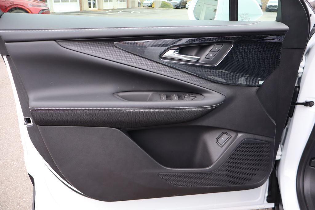 2025 Chevrolet Blazer EV LT photo