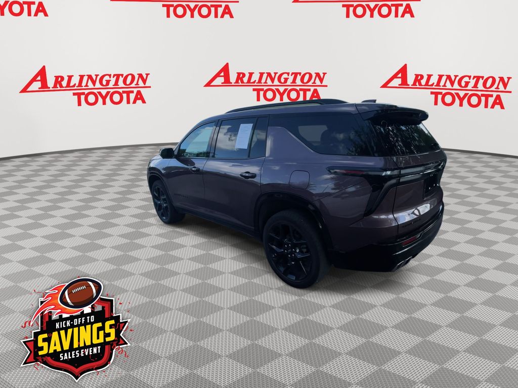 Used 2025 Chevrolet Traverse SUV